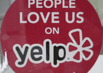 How to Deal with Negative Reviews on Social Media