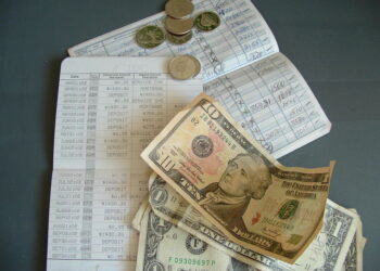 5 Foolproof Tips to Get Out of the Cash Flow Crunch