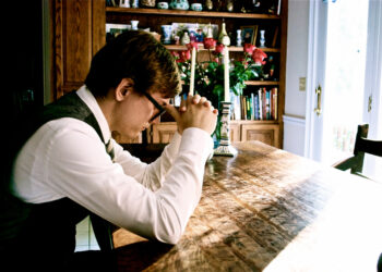 How to Avoid the Most Common Pitfall in Critical Thinking