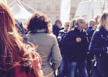 7 Tips for Introverts Looking to Make Connections at a Networking Event