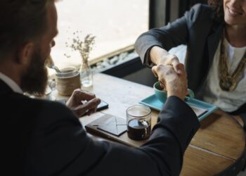 4 Ways to Attract Prospects Who Aren’t Necessarily on the Job Market